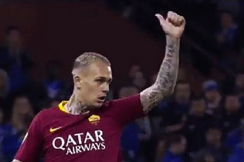 AS Roma Ditaklukkan Leverkusen 2-0, Rick Karsdorp Jadi Sasaran Kemarahan Fans Giallorossi