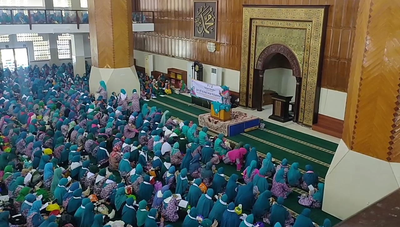 Ribuan Jemaah BKMM-DMI Kabupaten Sumedang Padati Masjid Agung Kota Tasikmalaya, Ada Apa?