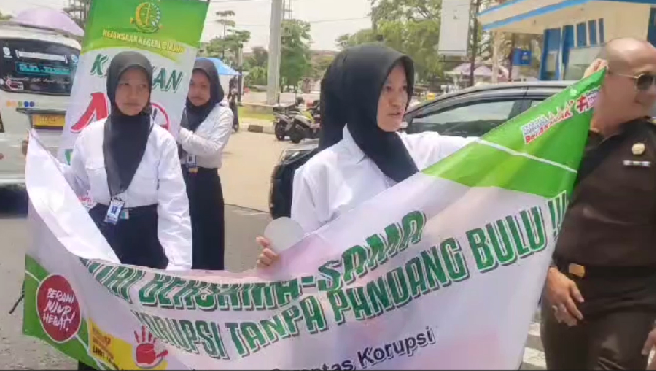 Kejaksaan Ciamis Turun ke Jalanan, Ajak Masyarakat Ikut Cegah Korupsi Diberbagai Sektor