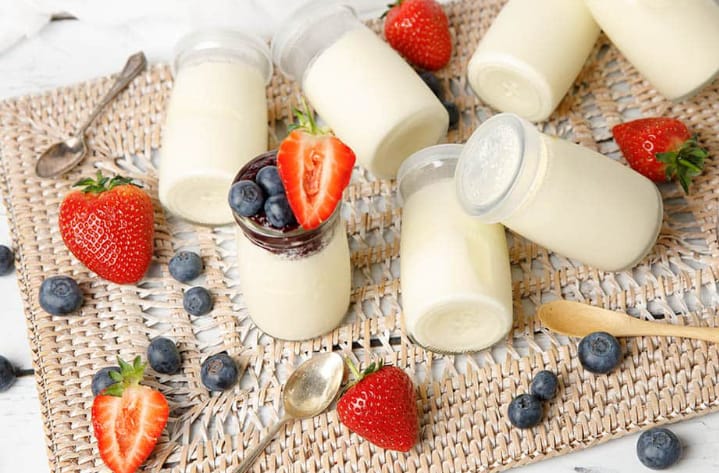 Minuman Favorit Kamu Yogurt? Yuk Simak Apa Saja Manfaat Yogurt Bagi Kesehatan Tubuh