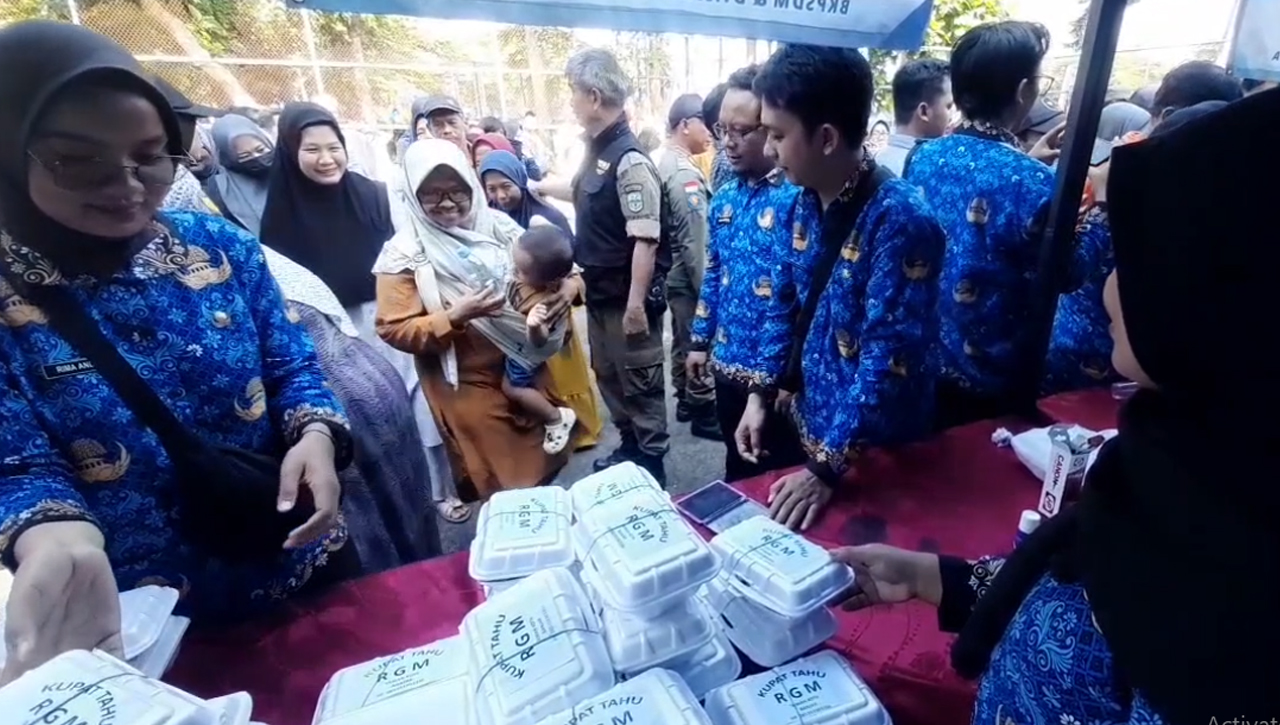 Rayakan Hari Jadi Ke-21, Ribuan Warga Kota Banjar Dapat Makan Gratis