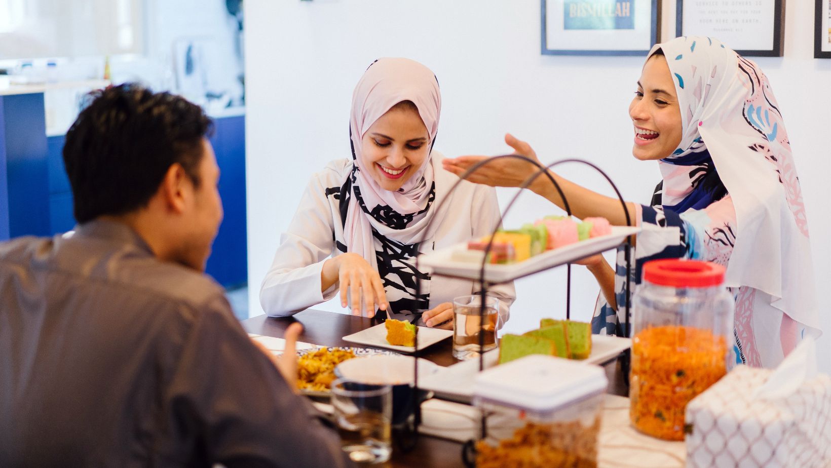 Dapatkan Keberkahan Dari Makan Sahur, Begini Penjelasannya