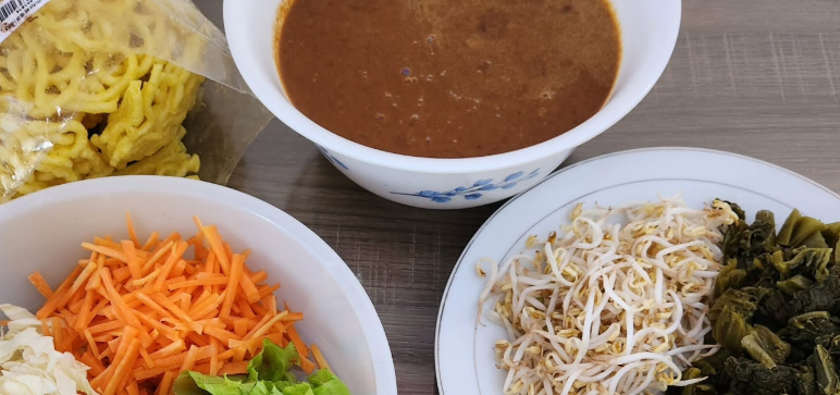 Deretan Makanan di Indonesia yang Mengandalkan Bumbu Kacang sebagai Ciri Khas Rasa