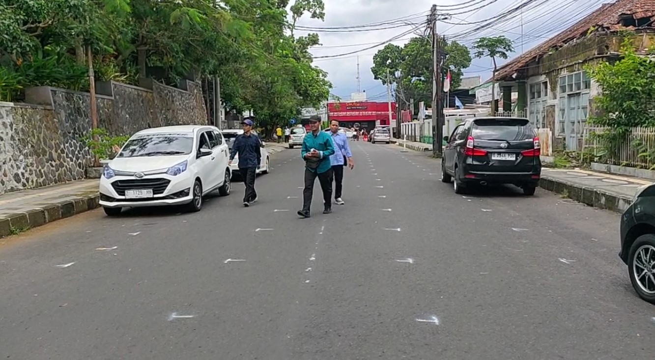 Penataan PKL Kawasan Masjid Agung Mulai Dijalankan, Indag Fasilitasi Tanda Daftar Usaha Bagi PKL