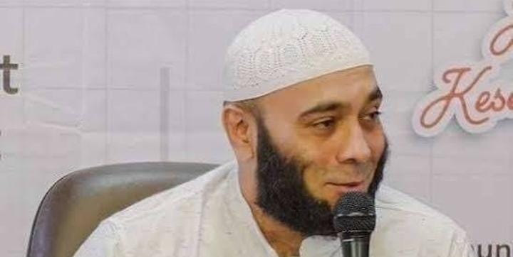 Bukan Sekadar Menahan Lapar: Panduan dr. Zaidul Akbar Agar Puasa Jadi Obat Penyakit Kronis