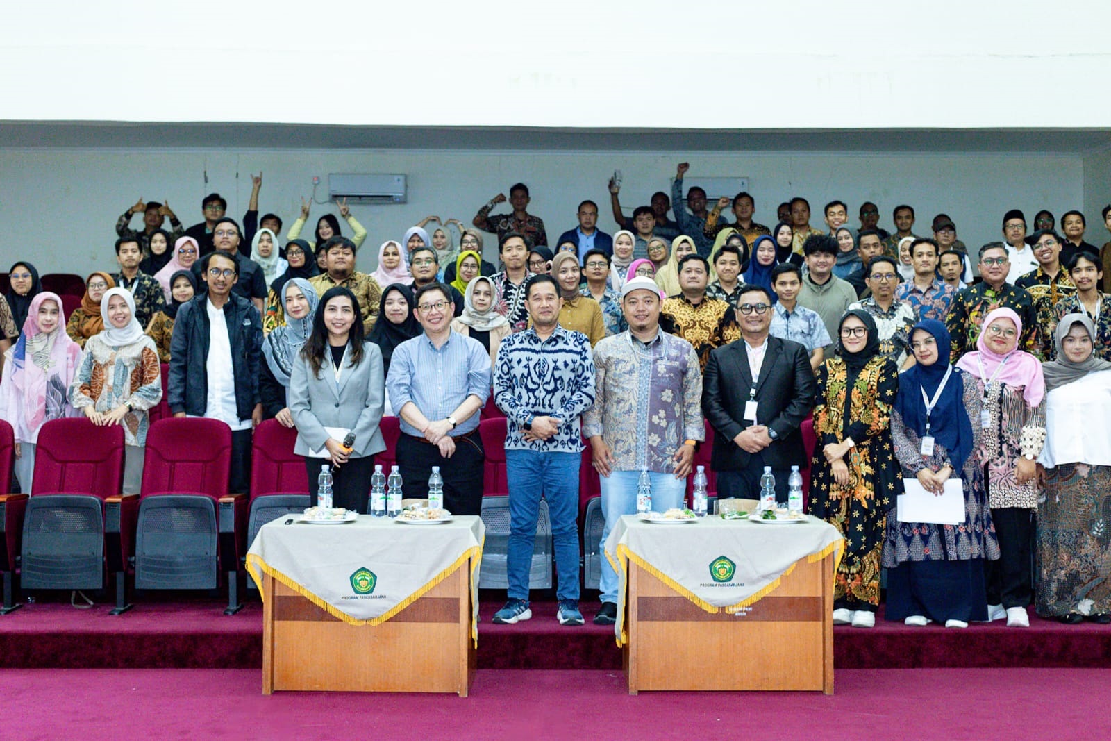 Unsil Perkuat Wawasan Global Mahasiswa Pascasarjana, Gelar Seminar Hadirkan Pemateri Kampus di Amerika