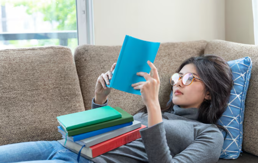 Menghidupkan Kembali Minat Baca: Mengapa Kita Perlu Memulainya Sekarang?