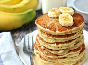 Yuk Buat Menu Sarapan Praktis dan Sehat dengan Resep Banana Pancake