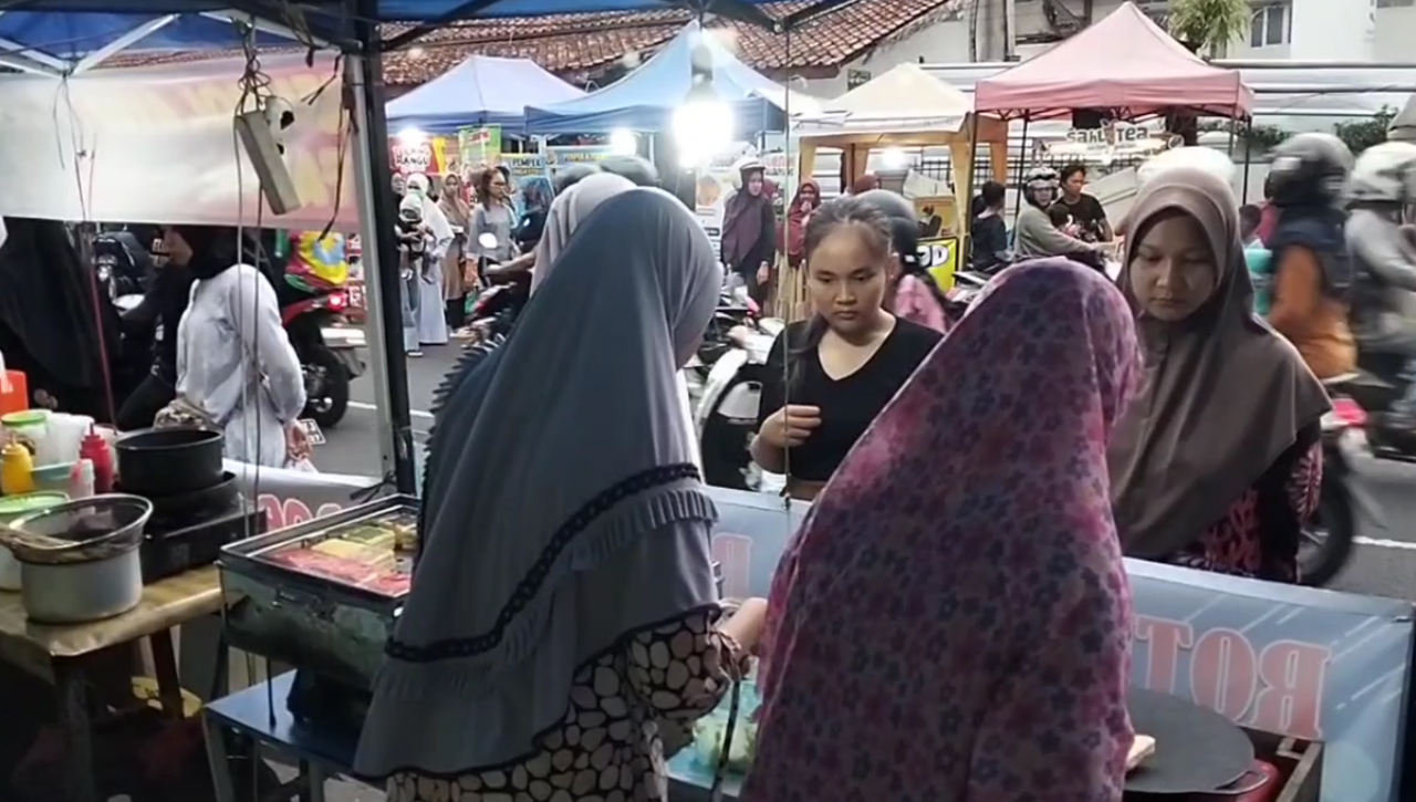 Jalan BKR Kota Banjar Favorit Ngabuburit Warga, Disulap Jadi Tempat Kulineran 