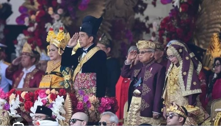 Baju Adat dalam Perayaan HUT Kemerdekaan RI Ke-78 yang Dipakai oleh Presiden Joko Widodo