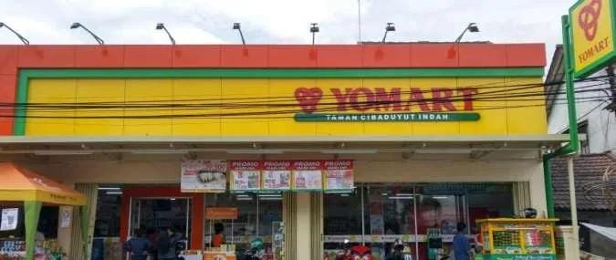Analisis Keberhasilan Yomart dalam Menguasai Pasar Neighborhood Store