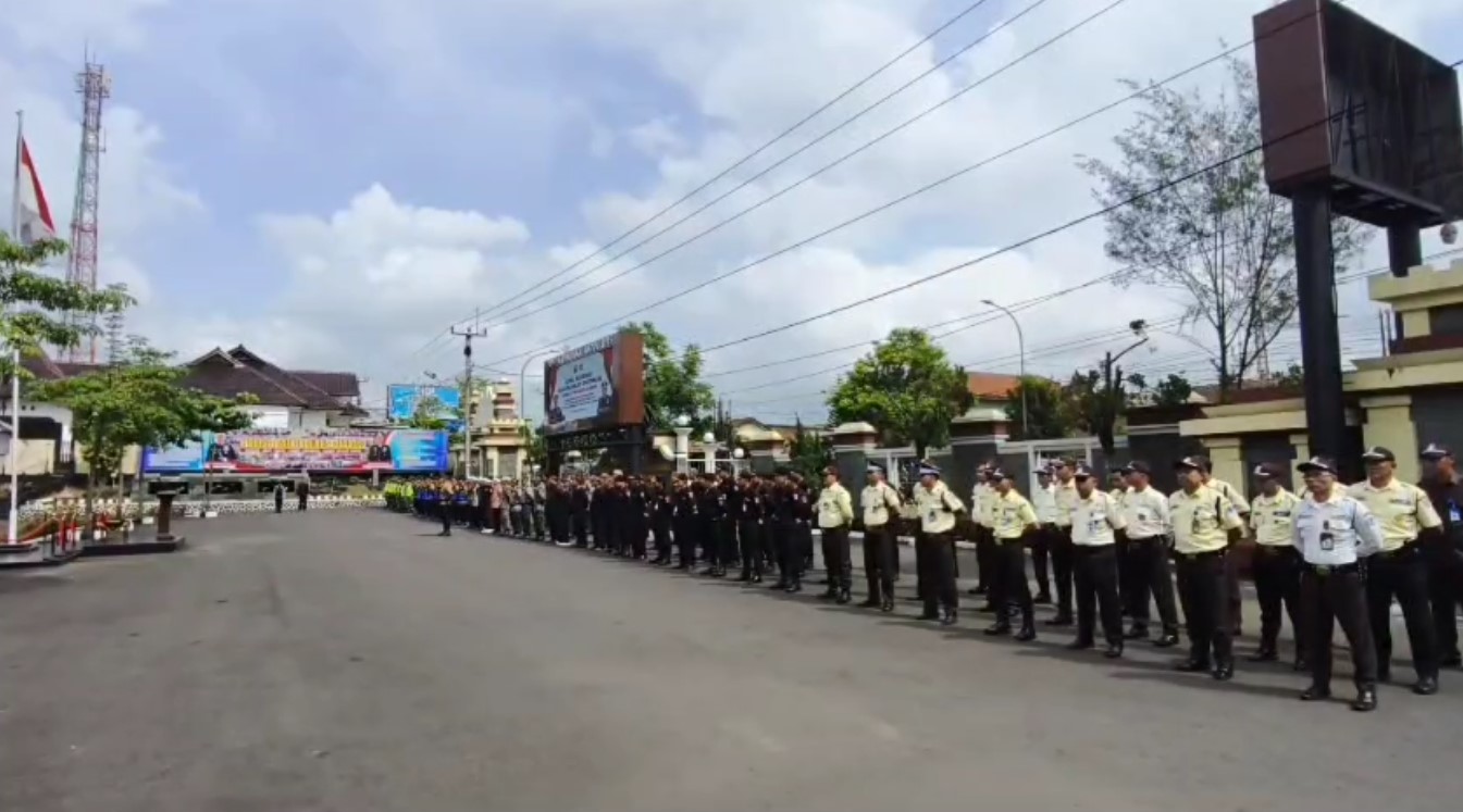 Polisi Gandeng Masyarakat Jaga Keamanan Lingkungan, Giatkan Siskamling Cegah Kejahatan Konvensional 