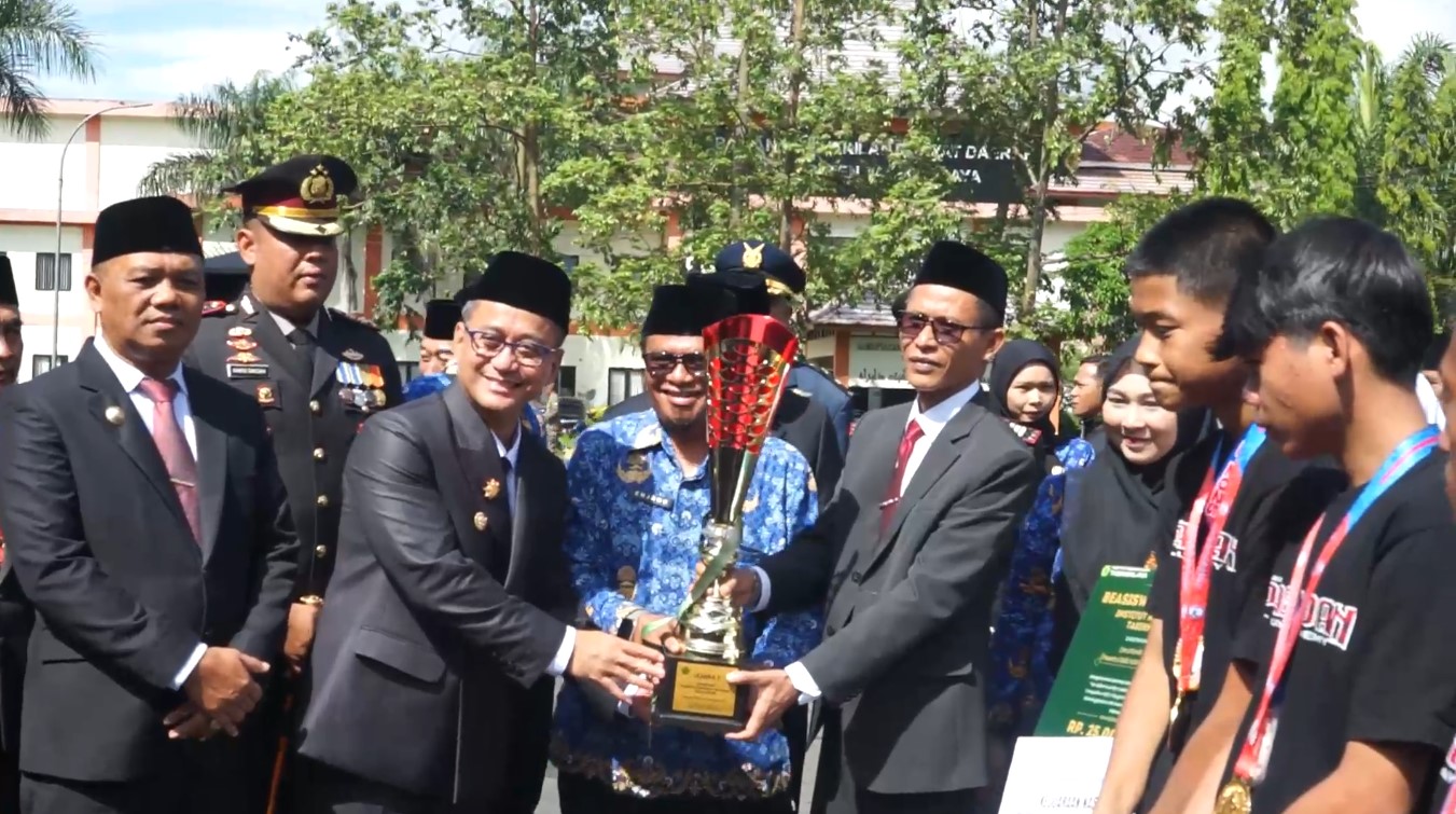 Bupati Tasik Apresiasi Siswa Berprestasi di Hari Pahlawan, Dari Futsal Hingga Robotik Harumkan Nama Daerah