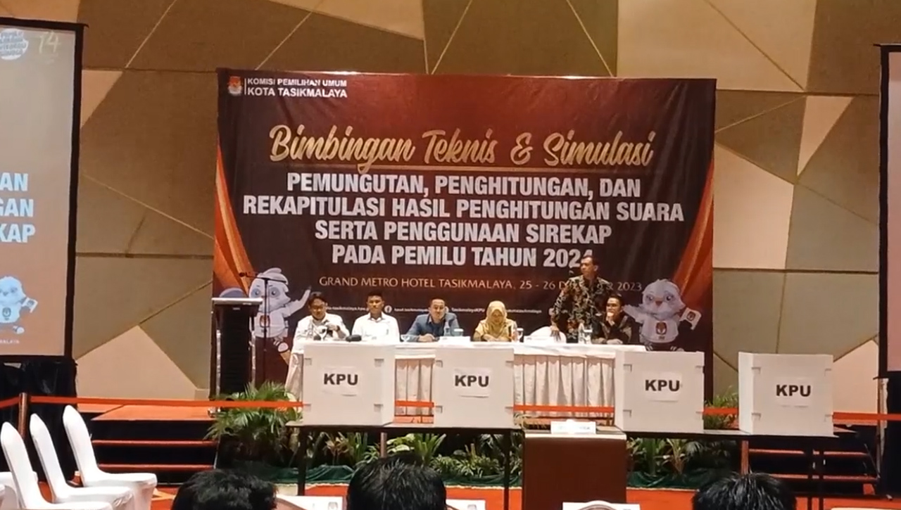 KPU Gelar Bimtek Bagi PPK Dan PPS Se-Kota Tasikmalaya, Ini Pesan Ketua