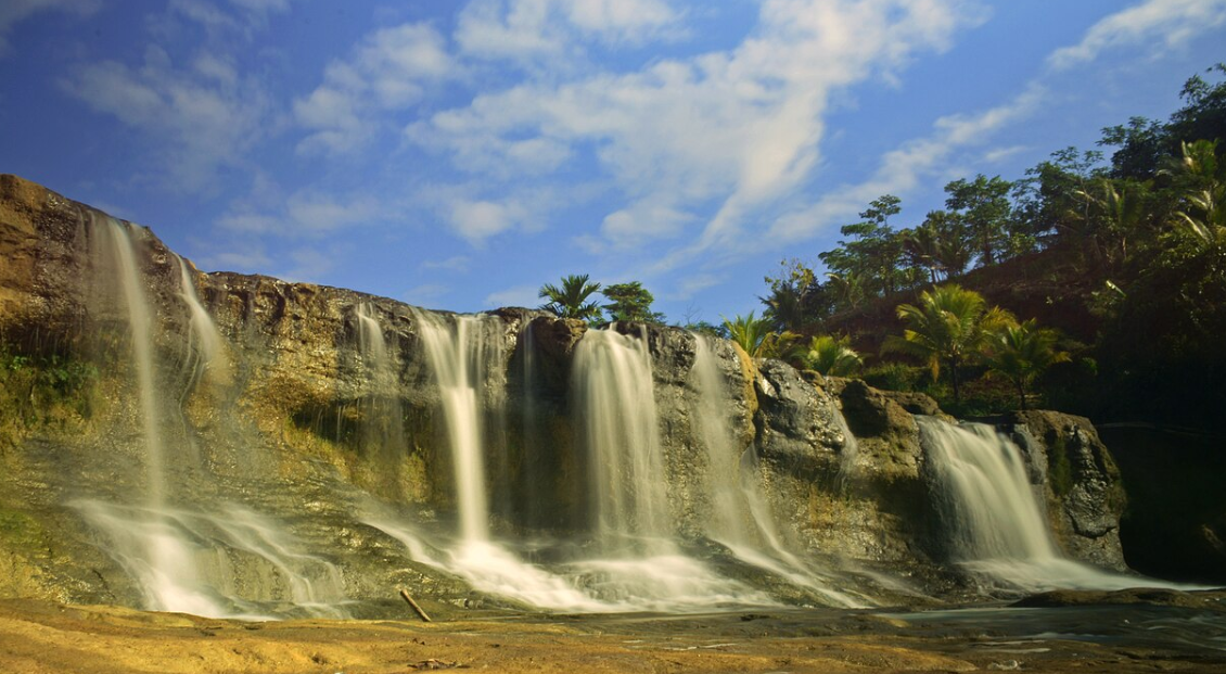 Pesona Curug Dengdeng Tasikmalaya! Wisata Alam Tenang dan Murah buat Healing