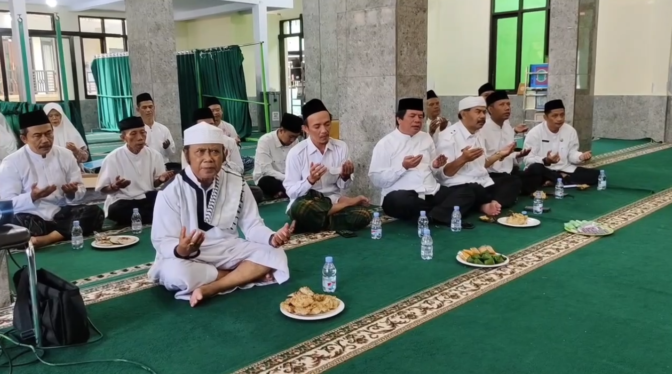 Kemenag Gelar Doa Bersama untuk Kesuksesan Haji 2025, Kegiatan Serentak Diikuti Ribuan Jemaah Indonesia