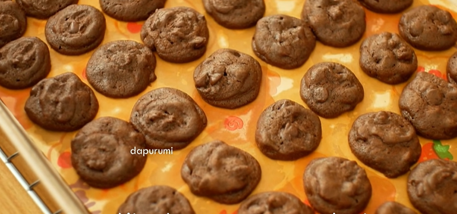 Resep Double Choco Chips Cookies Renyah dan Nyoklat, Ide Kue Lebaran Gampang Tanpa Mixer