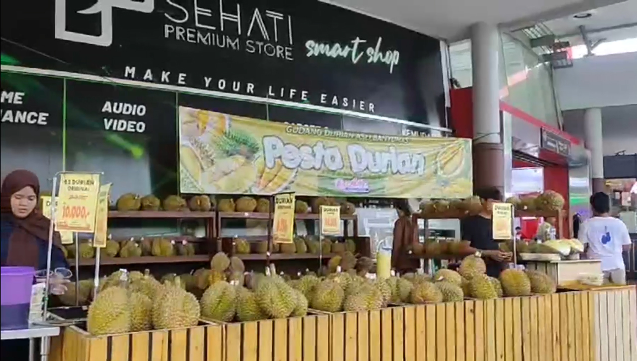 Pesta Durian Plaza Asia, Makan Sepuasnya Hanya Rp 150 Ribu, Durian Didatangkan Dari Banyumas dan Bali