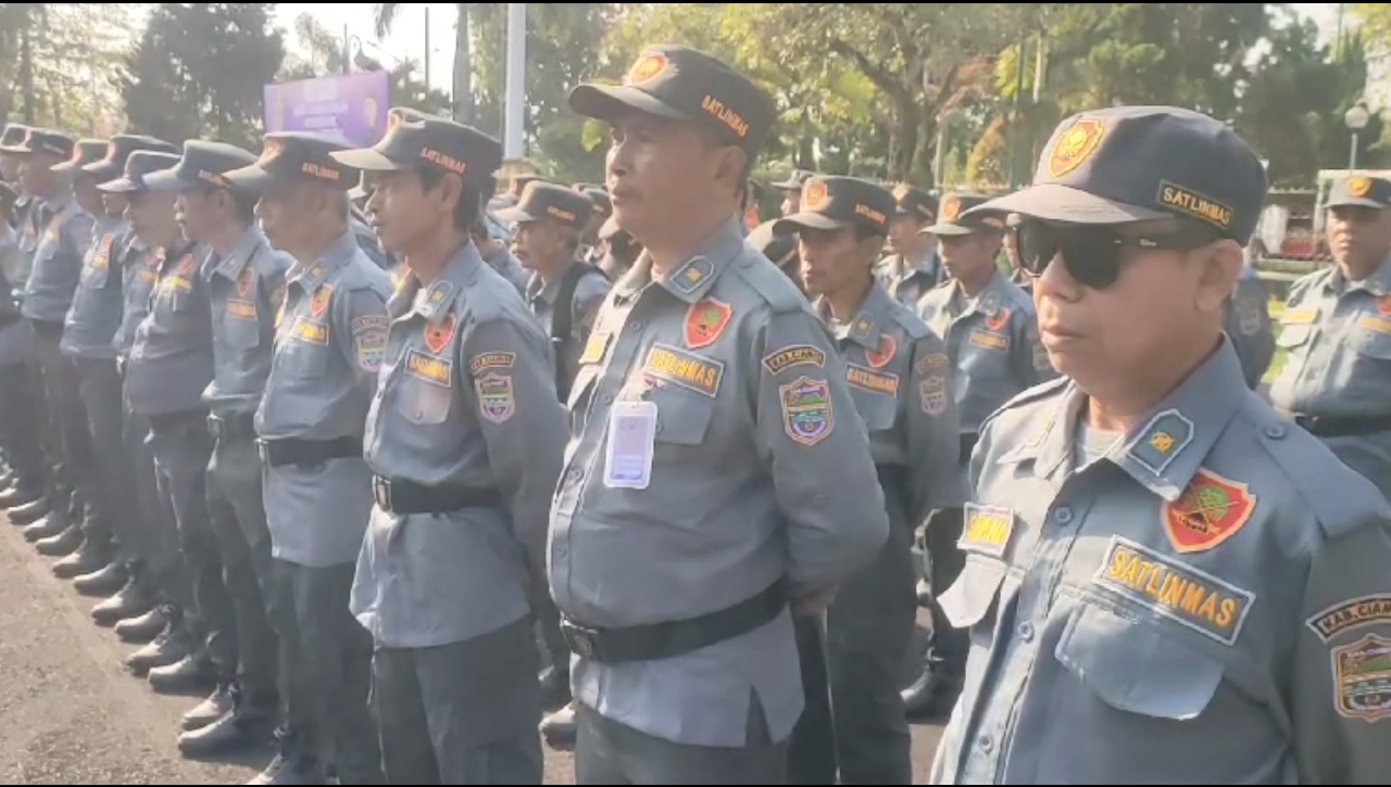 Pemda Ciamis Terjunkan 5.500 Linmas , Setiap TPS Akan Dijaga 2 Petugas Linmas Amankan Pilkada