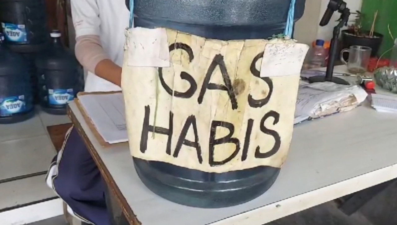 Kebijakan Pusat Matikan Rejeki Pengecer Gas 3 Elpiji Kilogram, Warga Merasa Kesulitan Dapat Gas 