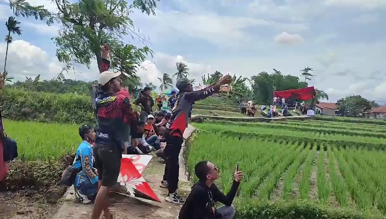 Ratusan Joki Ikuti Lomba Layangan Adu Di Tasikmalaya, Ajang Cari Joki Skala Nasional