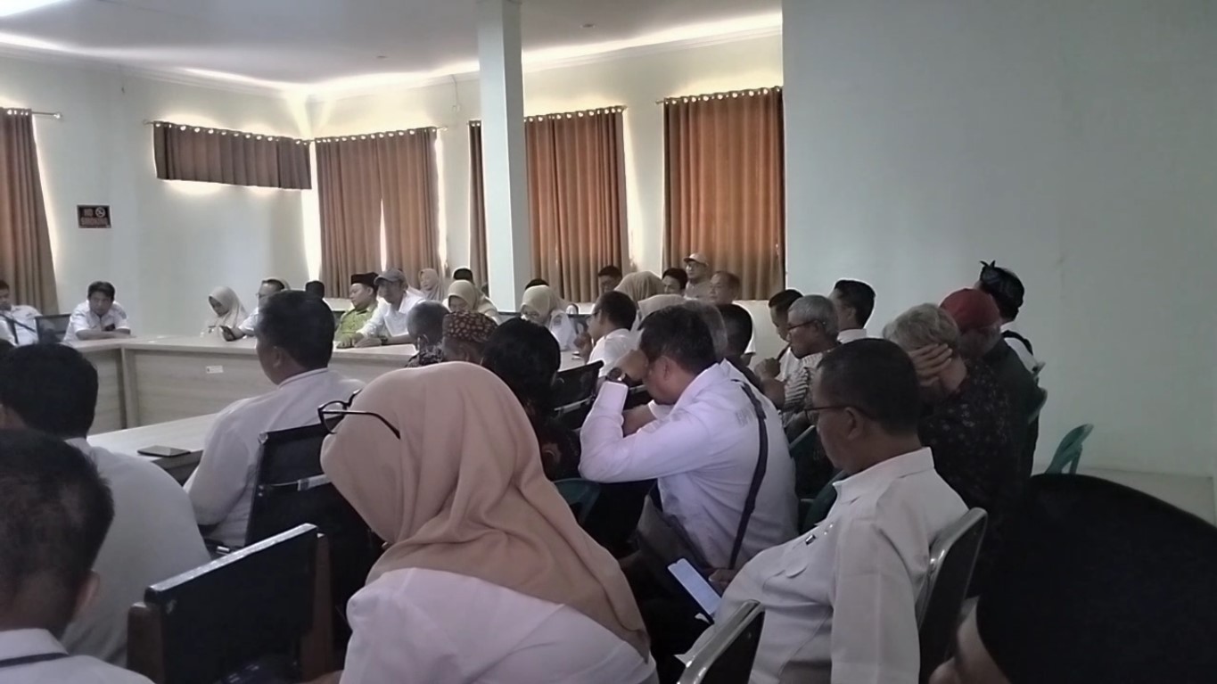 Tunjungan Kinerja Antara Kades dan Sekdes Jomplang, DPMD dan Perangkat Desa Sepakat Berkonsultasi Ke Pemprov  