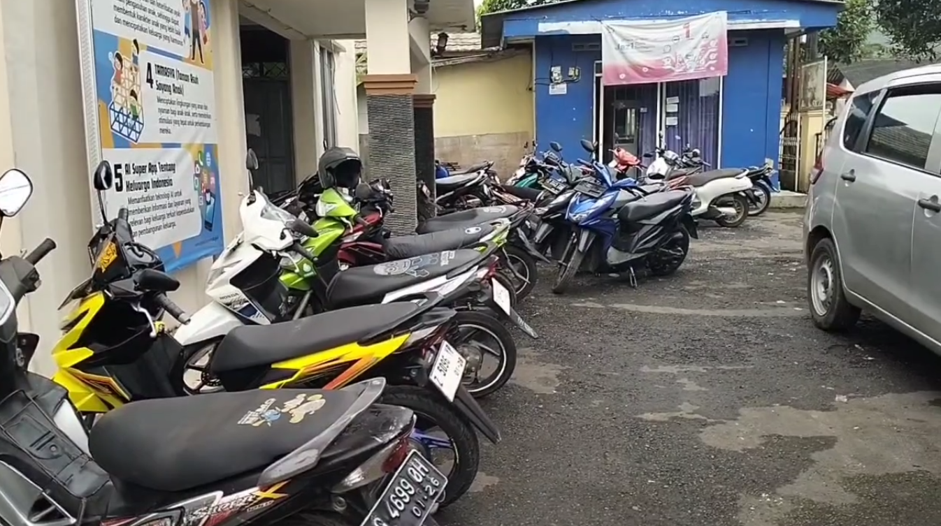 Perangkat Desa di Kota Banjat Diduga Gadaikan Empat Motor Plat Merah, Terancam Dipecat!