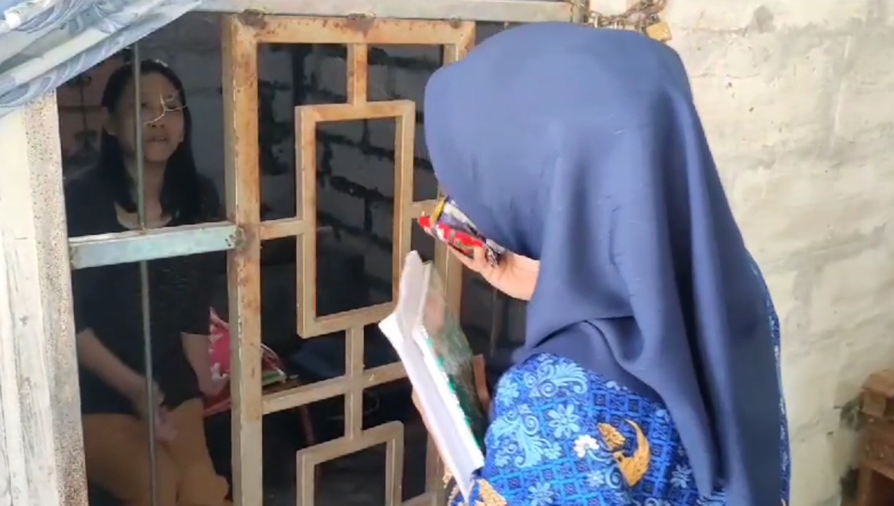 Alhamdulillah, Perempuan Tuna Wicara Penderita Gangguan Jiwa di Ciamis Dapat Bantuan Obat Dari Puskesmas