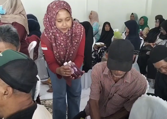 Lansia Dikenalkan Minuman Herbal Penurun Tekanan Darah, Berdayakan Masyarakat Melalui Tanaman Herbal