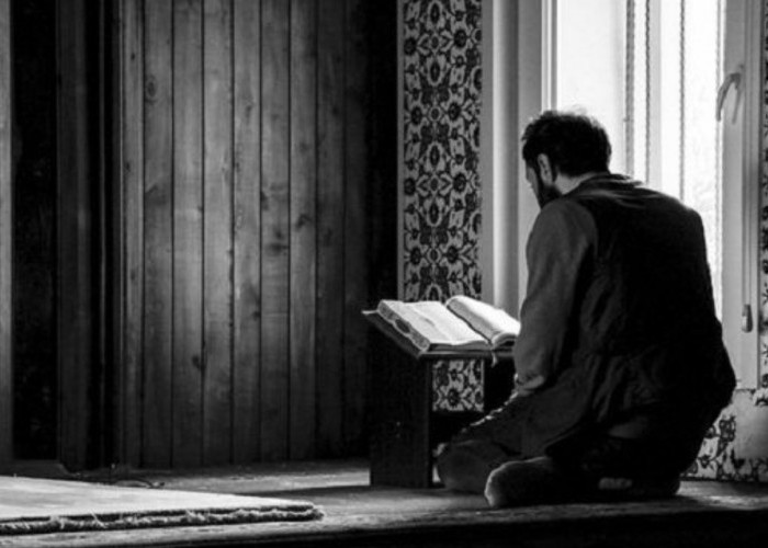 10 Hari Terakhir Ramadan Jangan Terlewat! Ustadz Adi Hidayat Jelaskan Keutamaan Iktikaf yang Jarang Disadari