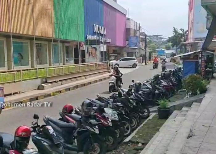 Parkir Liar Marak, Pemkot Dinilai Kalah Hadapi Premanisme, Jadi Tantangan Bagi Wali Kota Lakukan Perbaikan