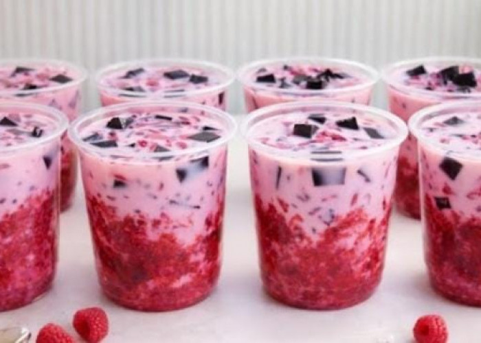 Modal Kecil Untung Melimpah! Ide Jualan Es Stroberi Cincau Creamy yang Bakal Viral di Ramadan 2026