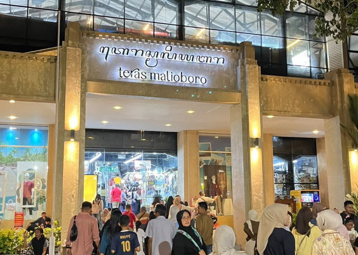Sensasi Belanja Dijantung Yogyakarta, Ini Kisah Teras Malioboro