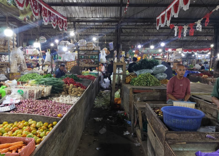 Menyusuri Lorong Pasar Cikurubuk: Jantung Ekonomi Tasikmalaya yang Tak Pernah Tidur
