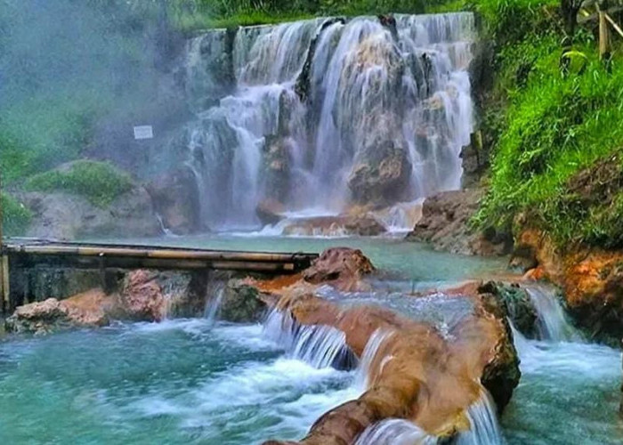 Update 2026: Curug Cipanas Nagrak, Wisata Air Panas Alami 24 Jam di Lembang yang Menyatu dengan Alam