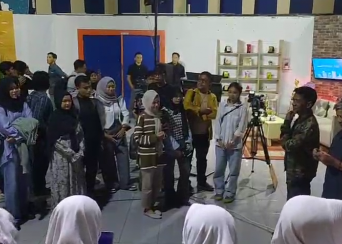 Puluhan Mahasiswa Unigal Praktik Lapangan ke Radar TV, Perdalam Ilmu Jurnalistik dan Siaran Televisi