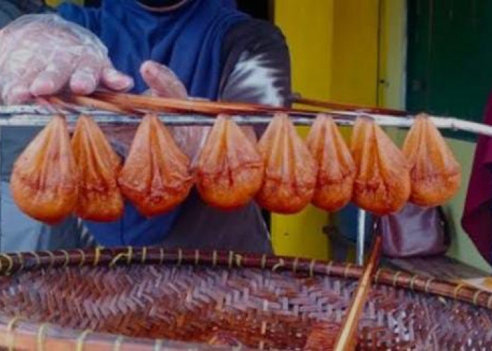 Mengenal Oleh – Oleh Burayot, Makanan Khas Garut Yang Memiliki Bentuk Unik Dari Kue Yang Lain