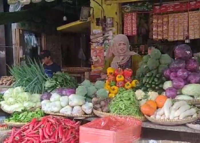 Pedagang di Pasar Cikurubuk Keluhkan Harga Sayur Naik, Padahal Daya Beli Masyarakat Sedang Merosot