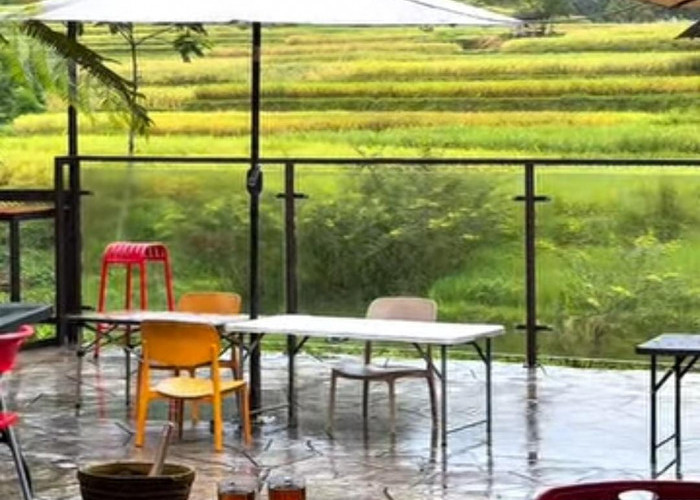 Sekali Singgah Auto Ketagihan, RM Tepi Sungai Tasik–Garut Sajikan Makan Enak dan View Alam Menenangkan