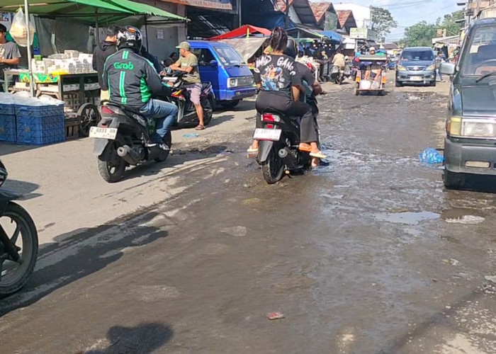 Pengunjung Pasar Cikurubuk Anjlok 70 Persen, Pedagang Desak Pemkot Tasikmalaya Lakukan Penataan Infrastruktur