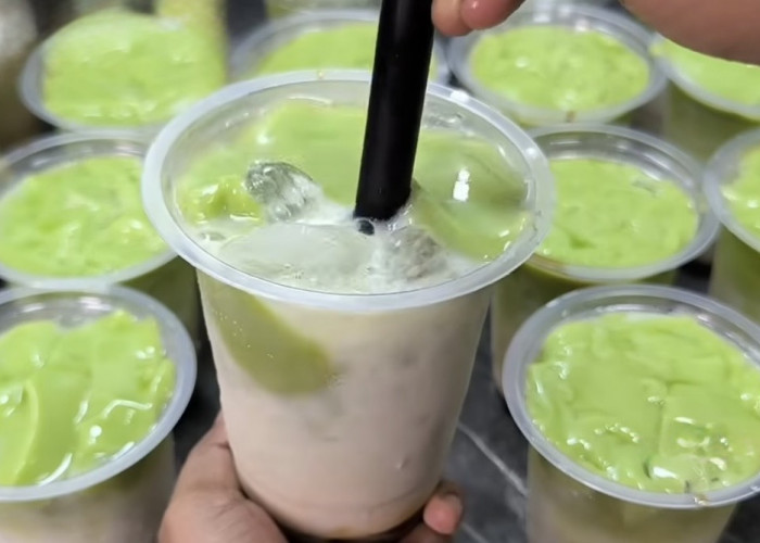 Es Puding Silky Matcha Viral, Lembut Banget dan Bisa Jadi Ide Jualan Segar!