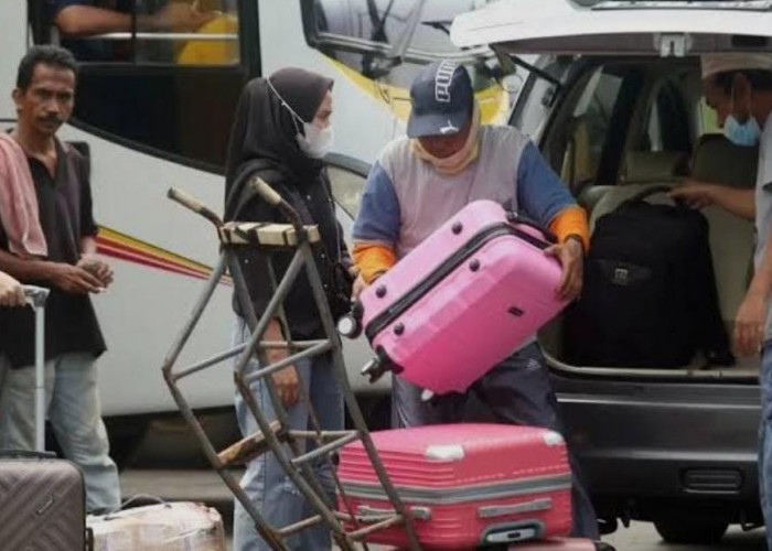 Hitung Biaya Mudik: Lebih Murah Mana, Kendaraan Pribadi atau Transportasi Umum