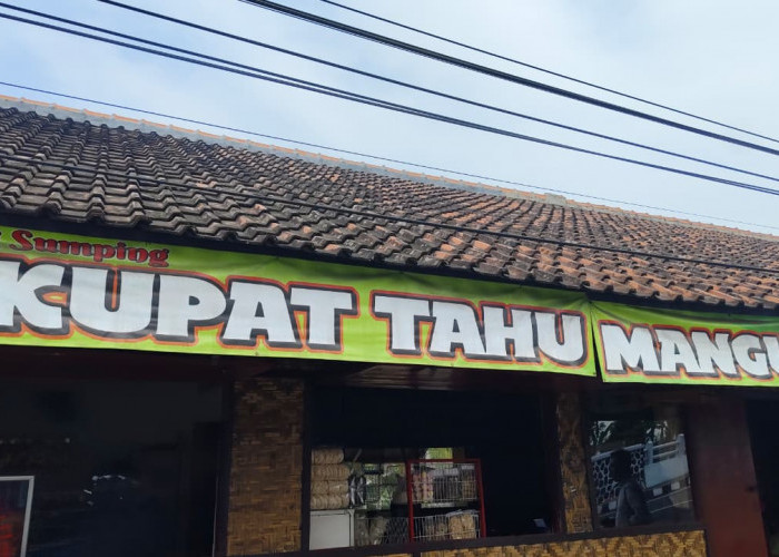 Bertahan Sejak 1955, Kupat Tahu Mangunreja Terus Jaga Cita Rasa Khas Kuliner dari Generasi ke Generasi