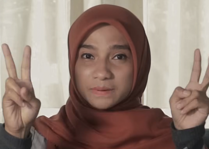 Rahasia di Balik Kepercayaan Diri Sherly Annavita: 5 Prinsip Public Speaking yang Wajib Anda Coba