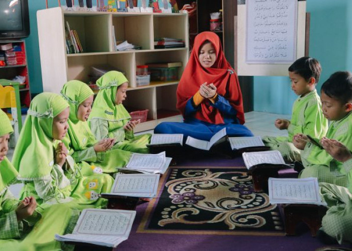 Menakar Ulang Urgensi Pendidikan Agama Di Tengah Arus Sekularisme Global