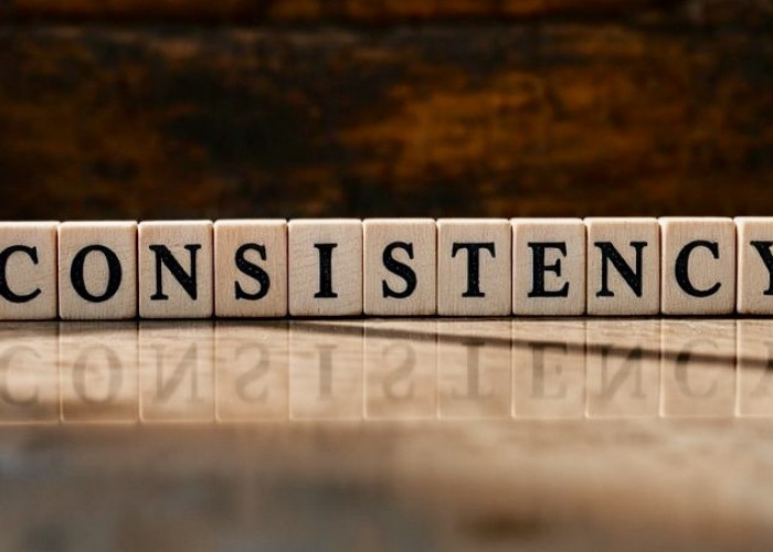 Cara Curang Lawan Malas: 5 Menit Ubah Otak Jadi Mesin Disiplin Paling Ampuh