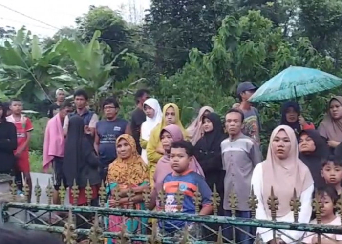  Dikejar Geng Motor, Pelajar SMK Terjatuh Hingga Meninggal Dunia, Korban Dipukul dengan Botol Hingga Terjatuh