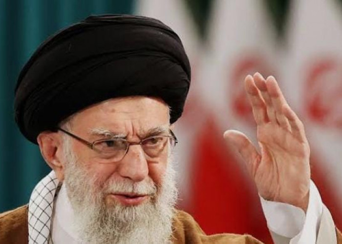 Profil Ali Khamenei: Santri yang Menjelma Menjadi Pemimpin Tertinggi Iran Selama Tiga Dekade