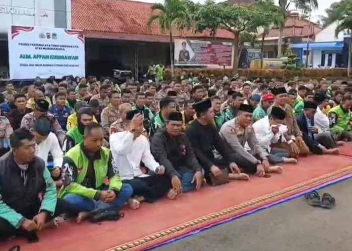 Ratusan Ojol Gelar Istigosah dan Doa Bersama di Mapolresta, Momentum Jaga Kondusifitas Wilayah Kota Tasik