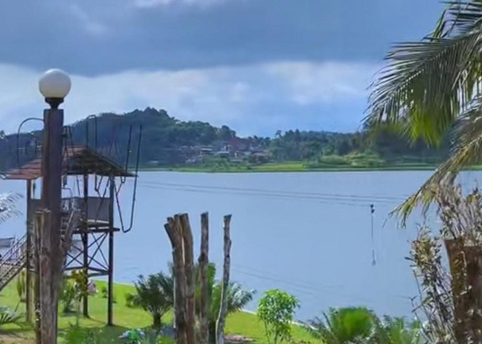 Wisata Alam Peuntas Panjalu, Healing Murah Meriah dengan View Cantik dan Wahana Keluarga